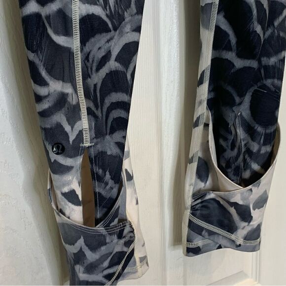 Lululemon Wunder Under SE Dance Angel Wing Black High Rise Skirted Leggings Sz 8 - Picture 6 of 12